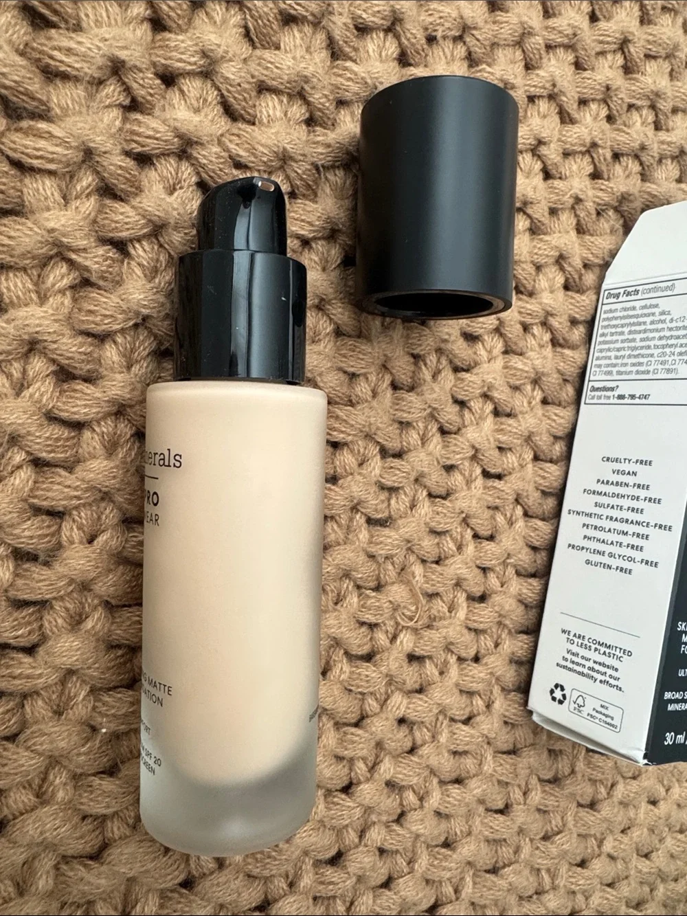 bareminerals Barepro 24HR Wear Matte Liquid Foundation Fair 10 Warm